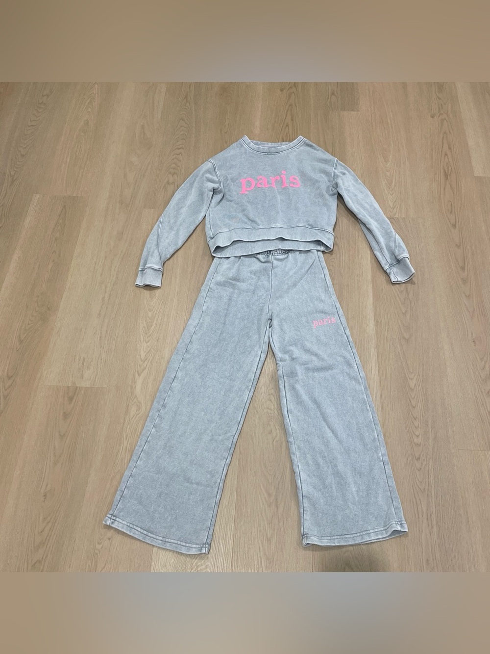 Zara Kids Light Gray Two-Piece Sweatpants Set with Pink "paris" Logo